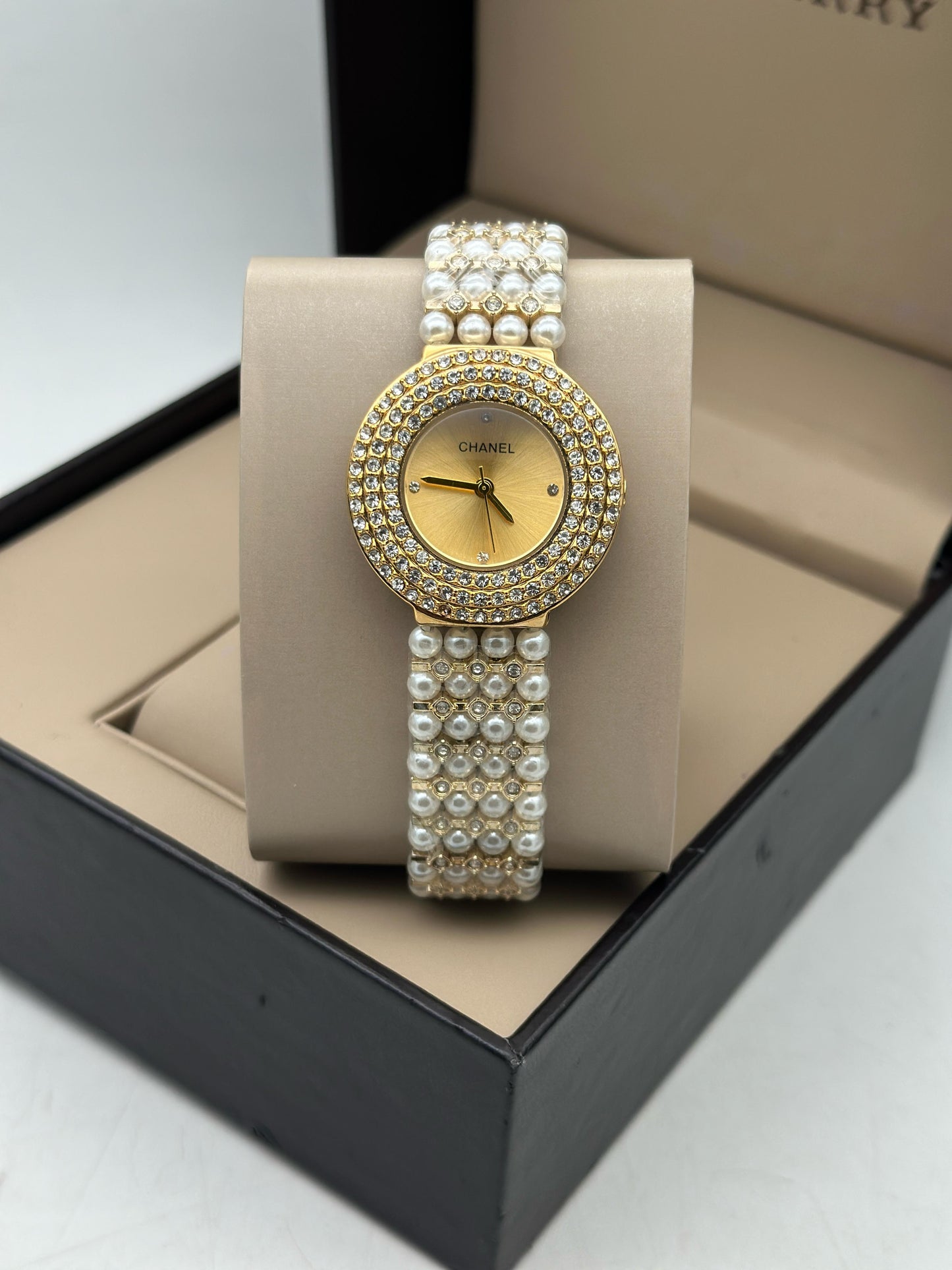 Luxurious Designer Elegant Women Pearl Watch-šššš šššš (ššššššš šš
š
šš)