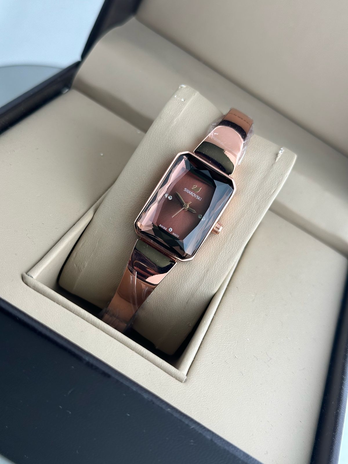 Luxurious Designer Elegant Women Watch-šššš šššš (ššššššš šš
š
šš)