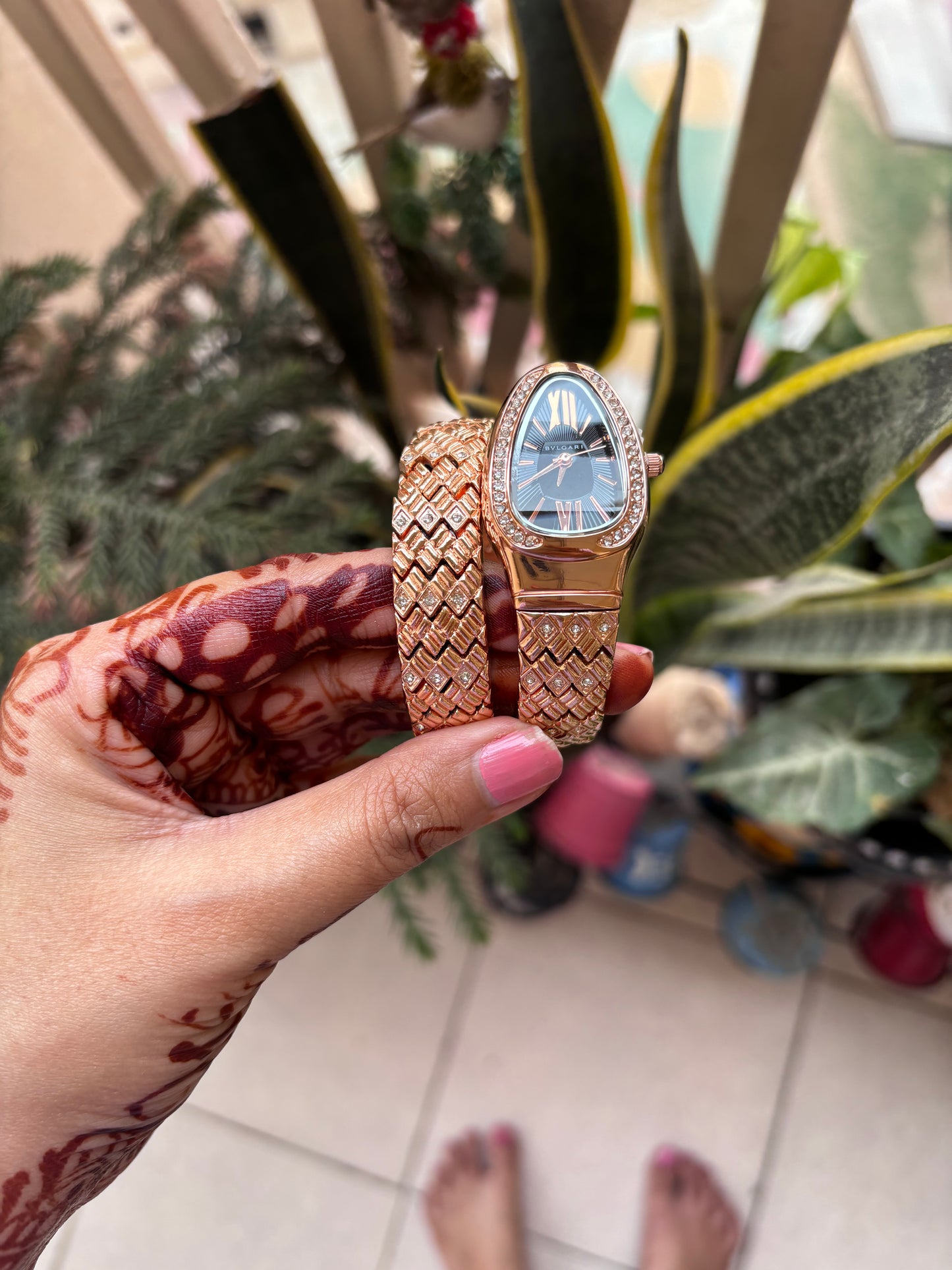 Luxurious Designer Women Watch - 𝐌𝐄𝐆𝐀 𝐒𝐀𝐋𝐄 ( 𝐋𝐈𝐌𝐈𝐓𝐄𝐃 𝐎𝐅𝐅𝐄𝐑)