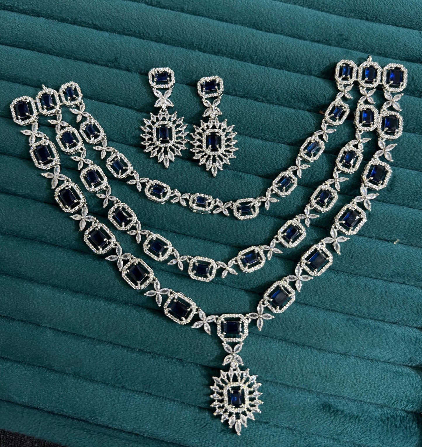 Veshakart Premium Handcrafted American Diamond Necklace Set