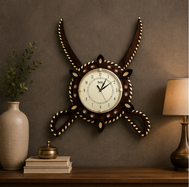 Royal Antler Wooden Wall Clock – Handcrafted Rustic Wall Decor