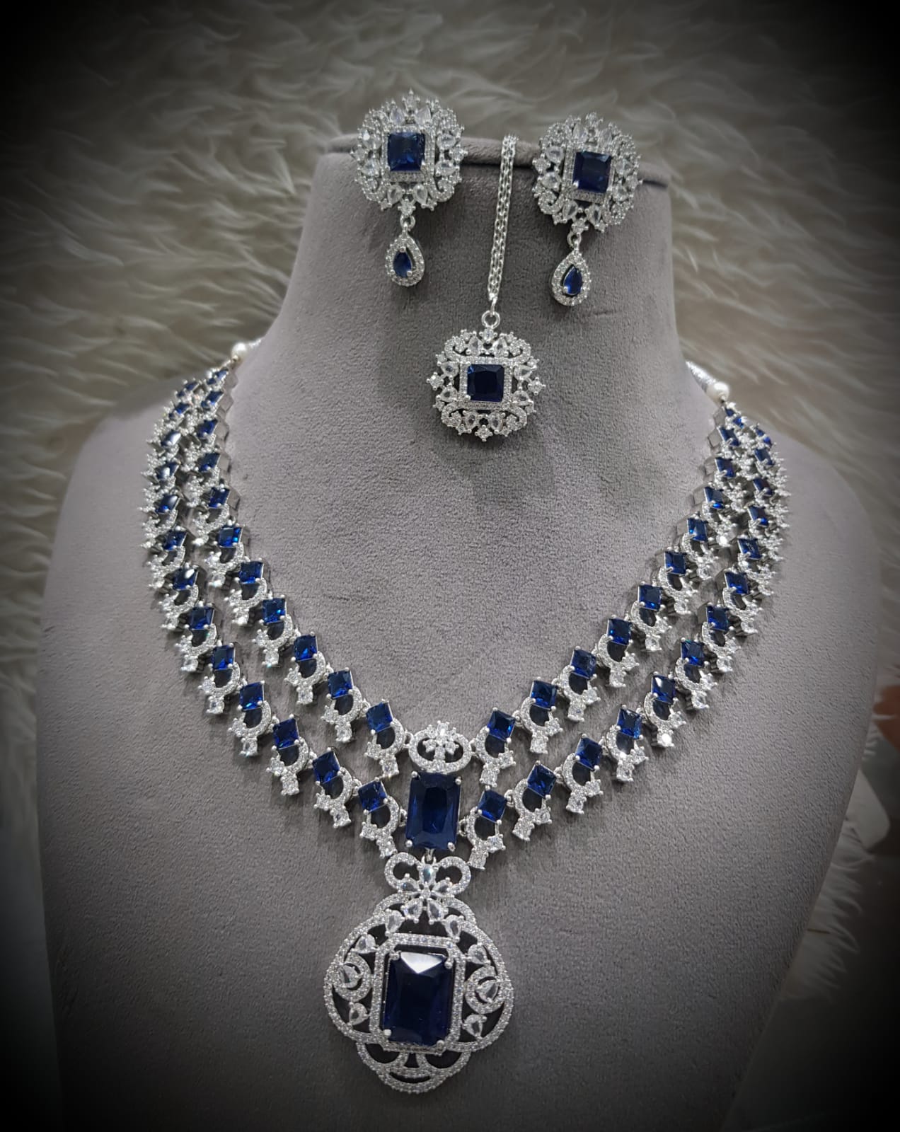 Neeta Ambani Inspired Veshakart Premium Handcrafted AD Necklace Set