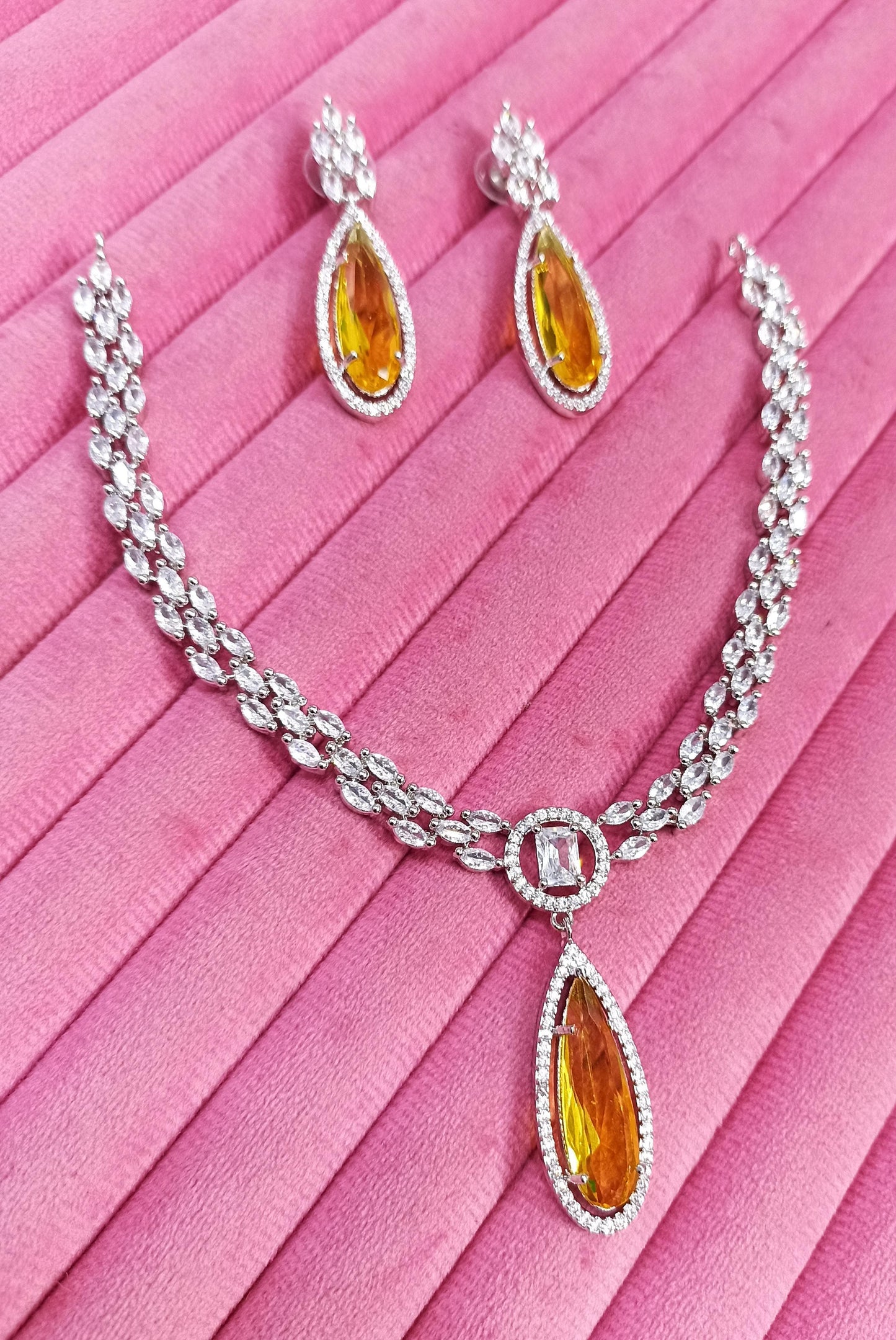 Veshakart Premium Handcrafted American Diamond Necklace Set