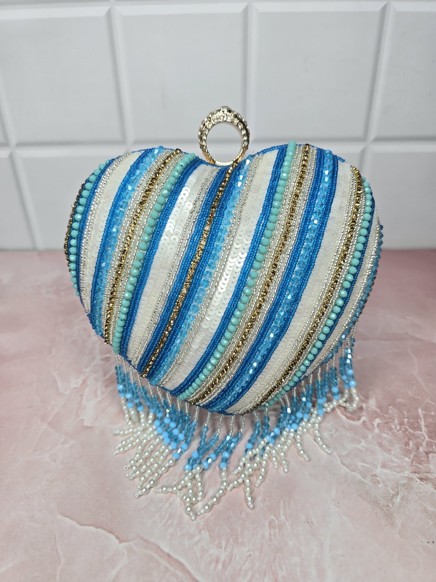 Veshakart Handmade Luxurious Designer Heart Shape Clutch