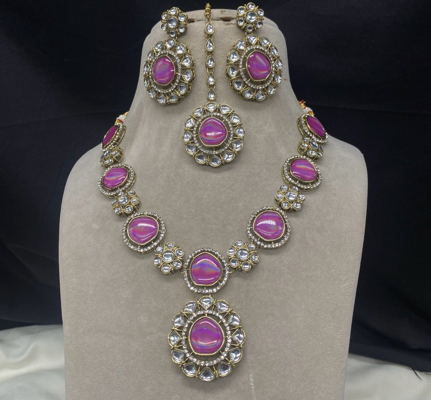 Veshakart Handcrafted Kundan Necklace Set