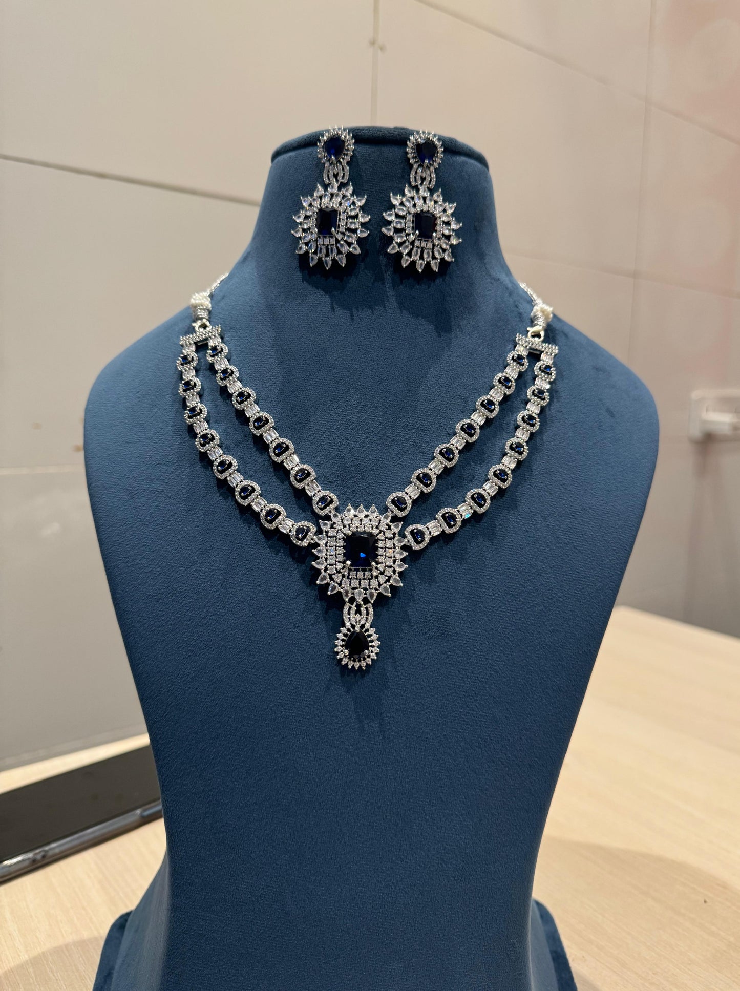 Veshakart Premium Handcrafted American Diamond Necklace Set