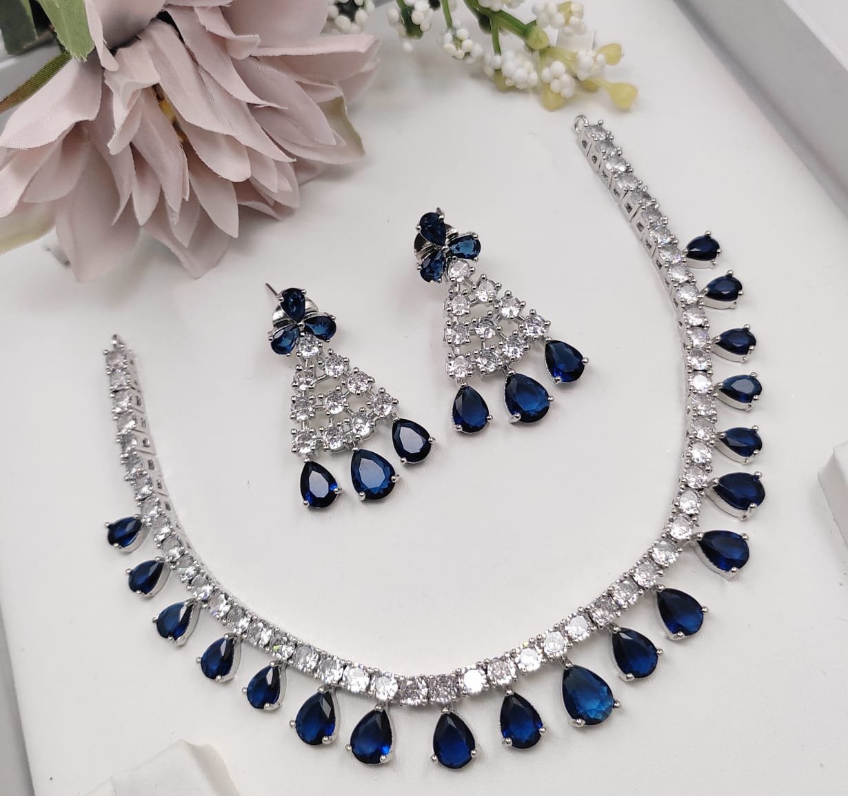 Veshakart Premium Handcrafted American Diamond Necklace Set