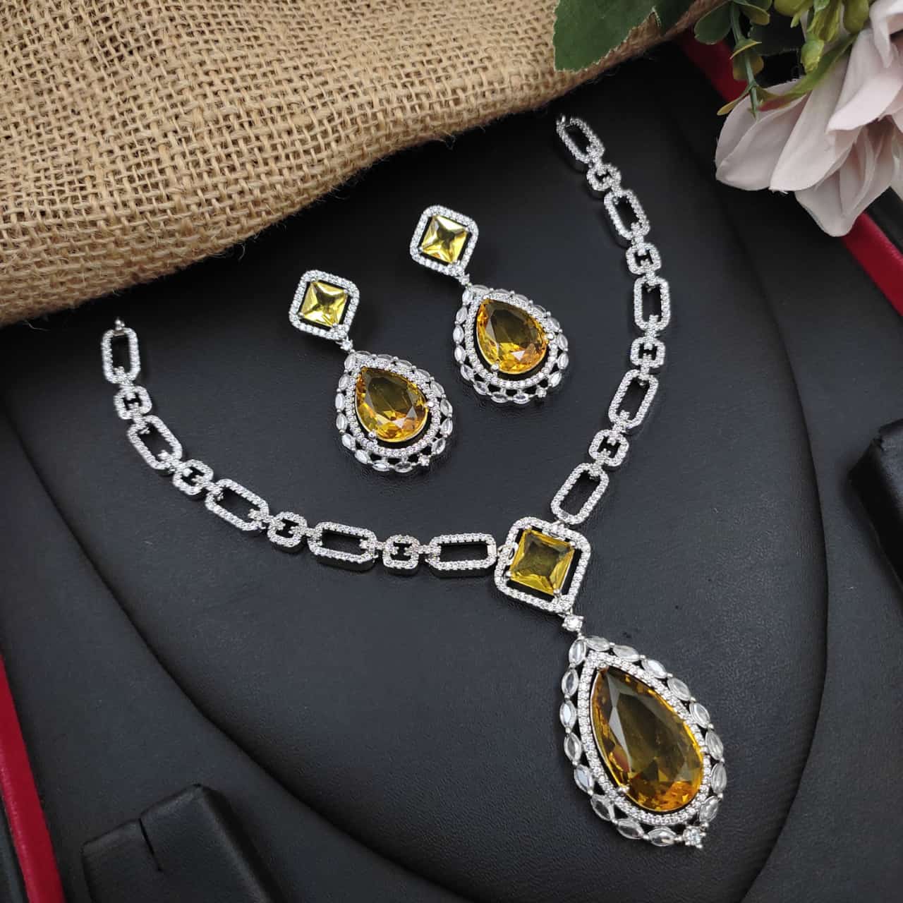 Veshakart Premium Handcrafted American Diamond Necklace Set