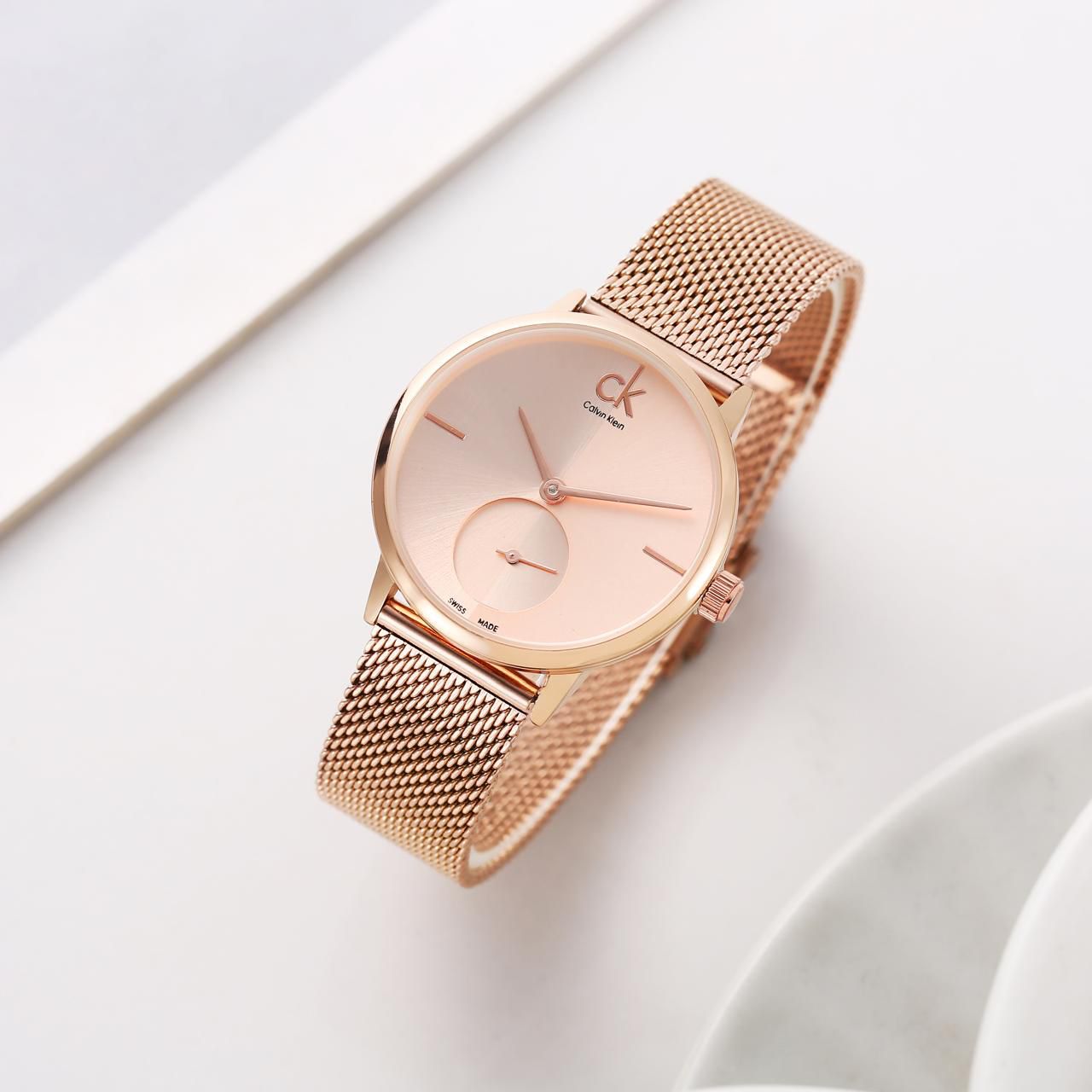 Luxurious Designer Women Watch - 𝐌𝐄𝐆𝐀 𝐒𝐀𝐋𝐄 ( 𝐋𝐈𝐌𝐈𝐓𝐄𝐃 𝐎𝐅𝐅𝐄𝐑)