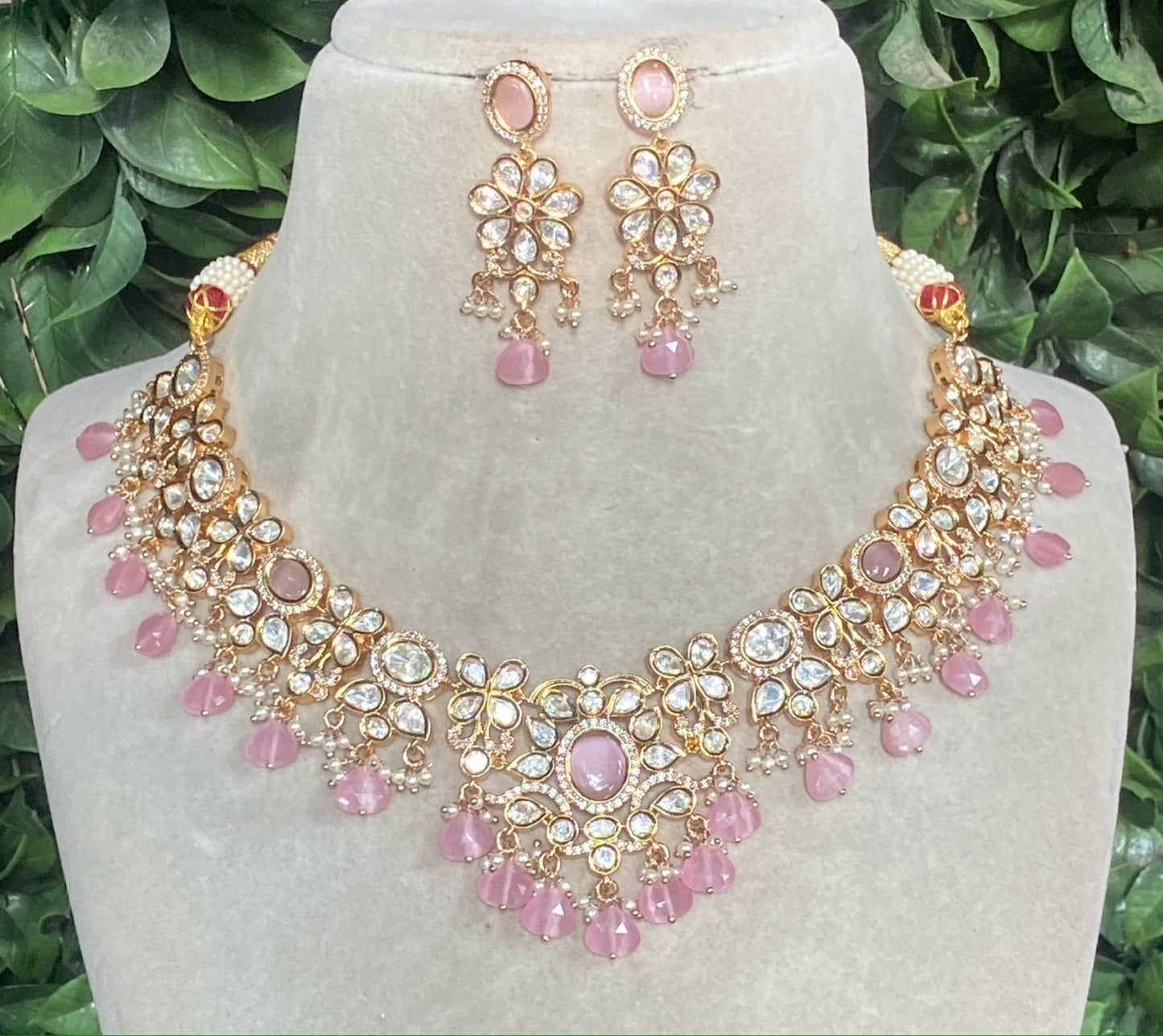 Veshakart Premium Handcrafted Kundan Necklace Set