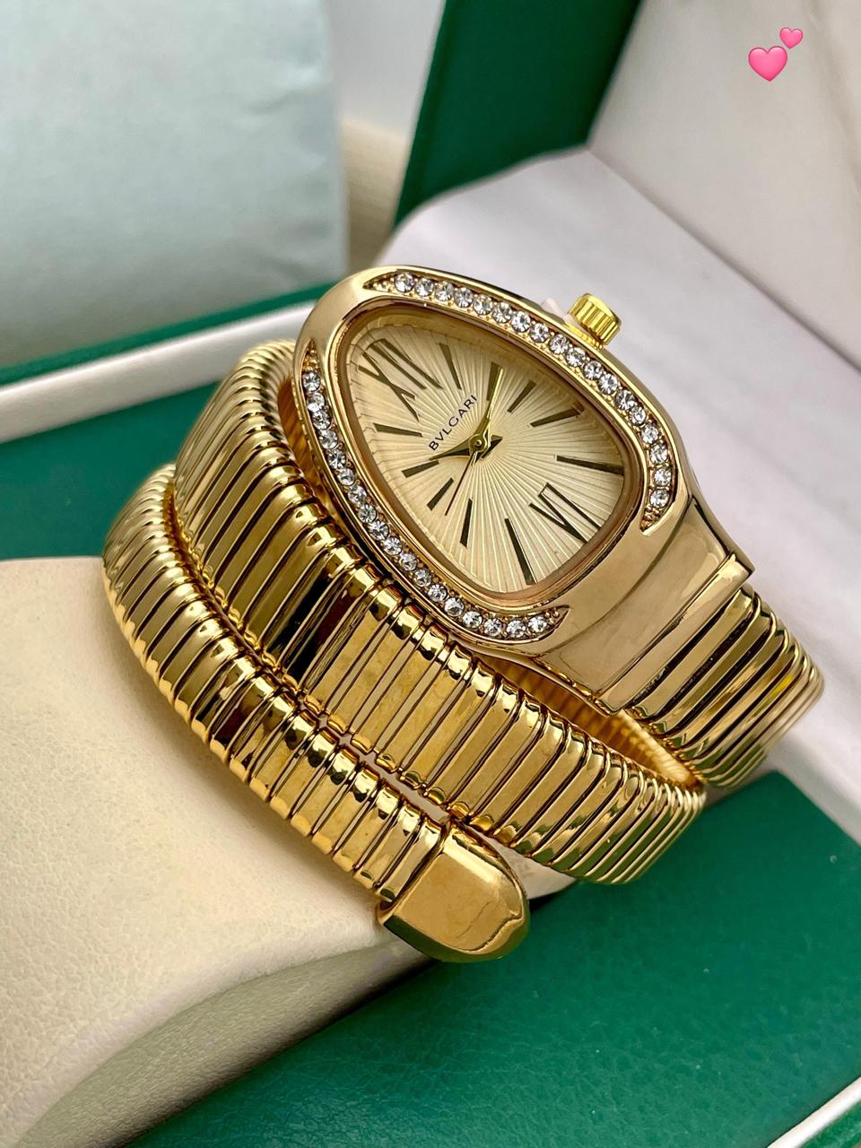 𝐑𝐞𝐬𝐭𝐨𝐜𝐤𝐞𝐝 𝐀𝐠𝐚𝐢𝐧 𝐁𝐞𝐜𝐚𝐮𝐬𝐞 𝐨𝐟 𝐇𝐢𝐠𝐡 𝐃𝐞𝐦𝐚𝐧𝐝-Luxurious Designer Women Watch -  𝐌𝐄𝐆𝐀 𝐒𝐀𝐋𝐄 ( 𝐋𝐈𝐌𝐈𝐓𝐄𝐃 𝐎𝐅𝐅𝐄𝐑)