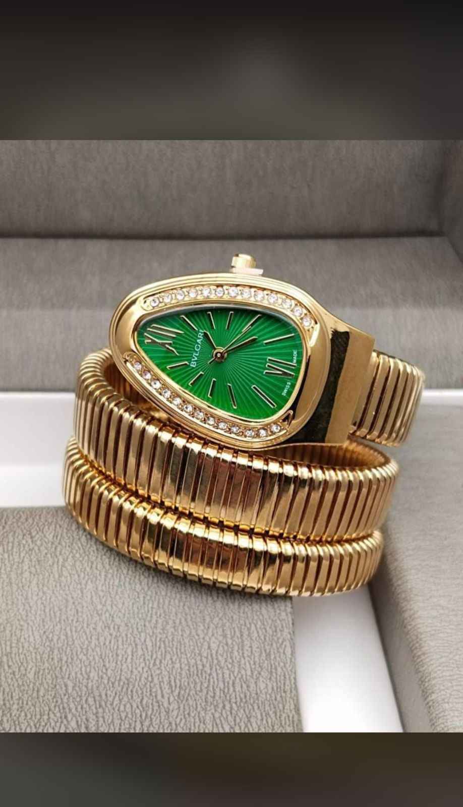 𝐑𝐞𝐬𝐭𝐨𝐜𝐤𝐞𝐝 𝐀𝐠𝐚𝐢𝐧 𝐁𝐞𝐜𝐚𝐮𝐬𝐞 𝐨𝐟 𝐇𝐢𝐠𝐡 𝐃𝐞𝐦𝐚𝐧𝐝-Luxurious Designer Women Watch -  𝐌𝐄𝐆𝐀 𝐒𝐀𝐋𝐄 ( 𝐋𝐈𝐌𝐈𝐓𝐄𝐃 𝐎𝐅𝐅𝐄𝐑)