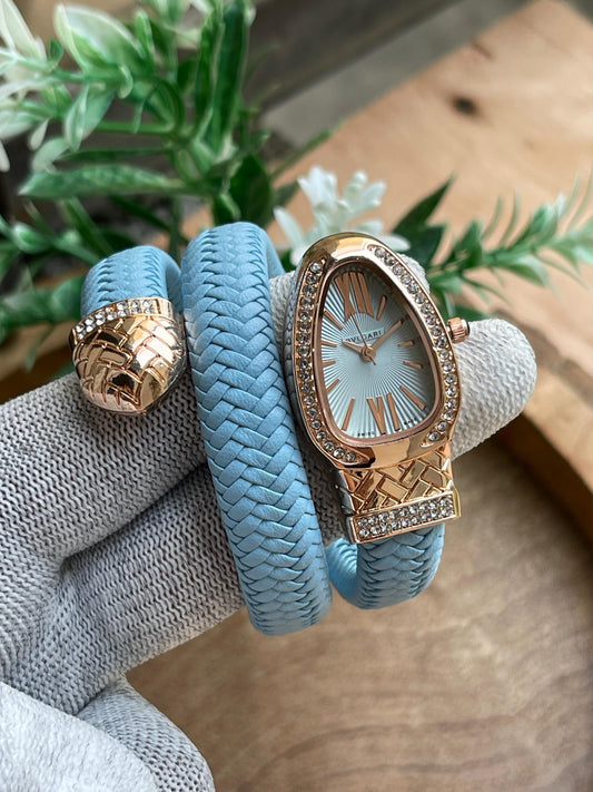 Luxurious Designer Women Watch - 𝐌𝐄𝐆𝐀 𝐒𝐀𝐋𝐄 ( 𝐋𝐈𝐌𝐈𝐓𝐄𝐃 𝐎𝐅𝐅𝐄𝐑)