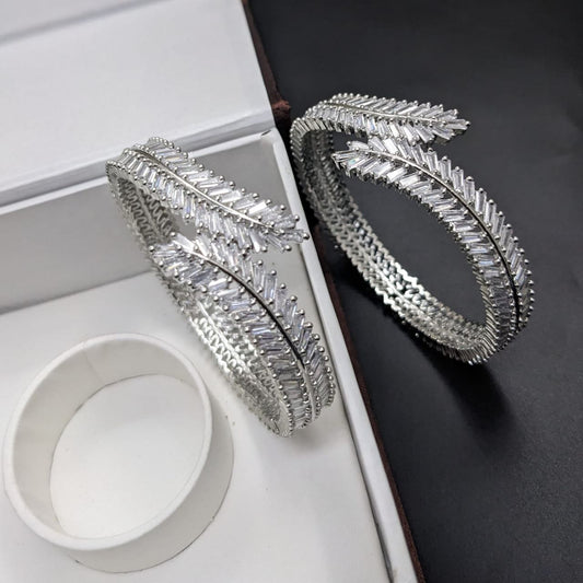 Premium quality Handcrafted American Diamond Bracelet (1pc)