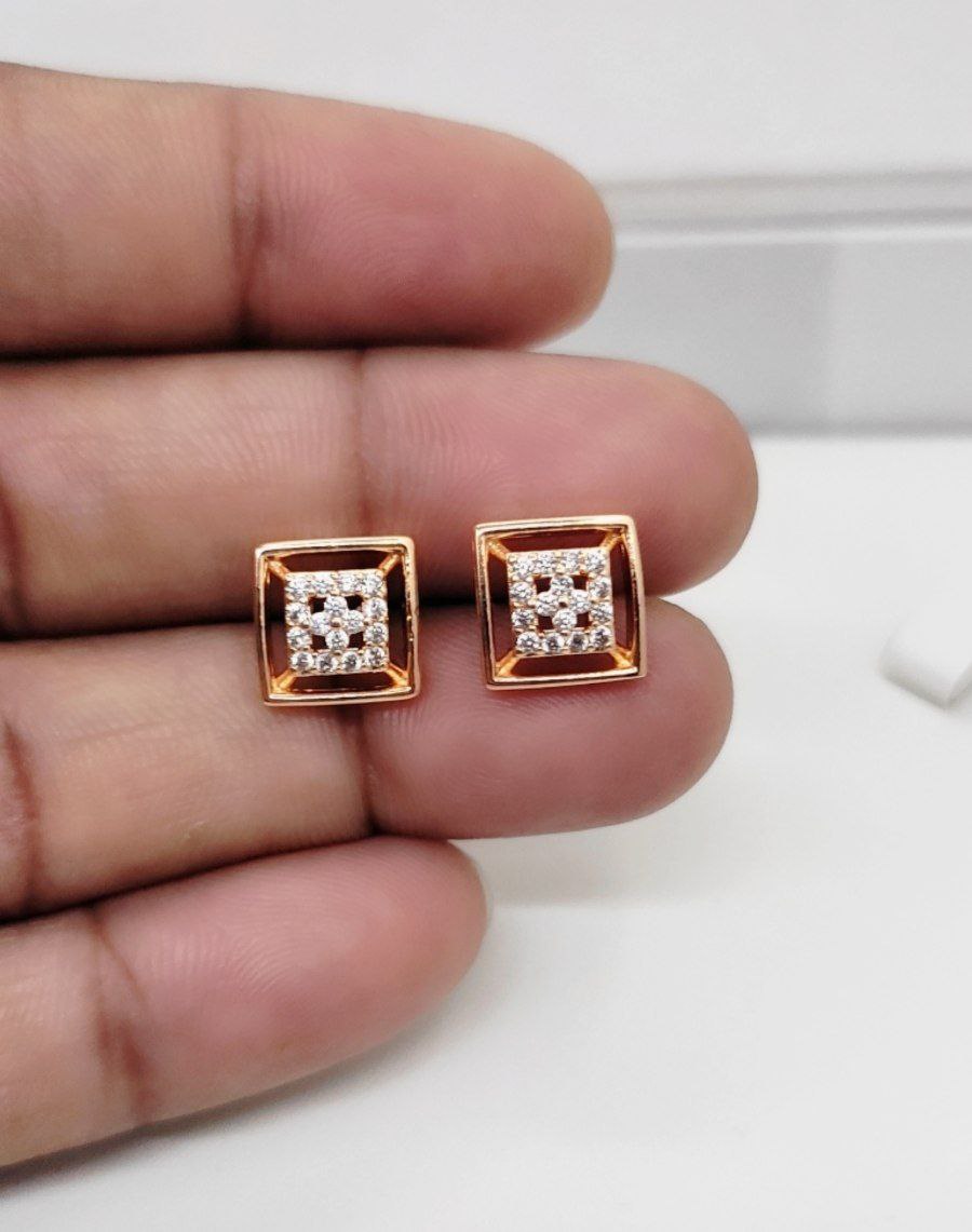 Premium quality anti tarnish cz studs