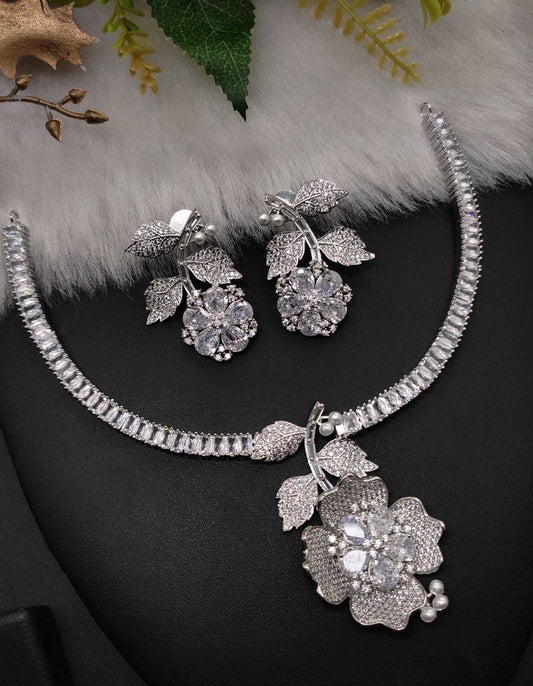 Veshakart Premium Handcrafted American Diamond Necklace Set