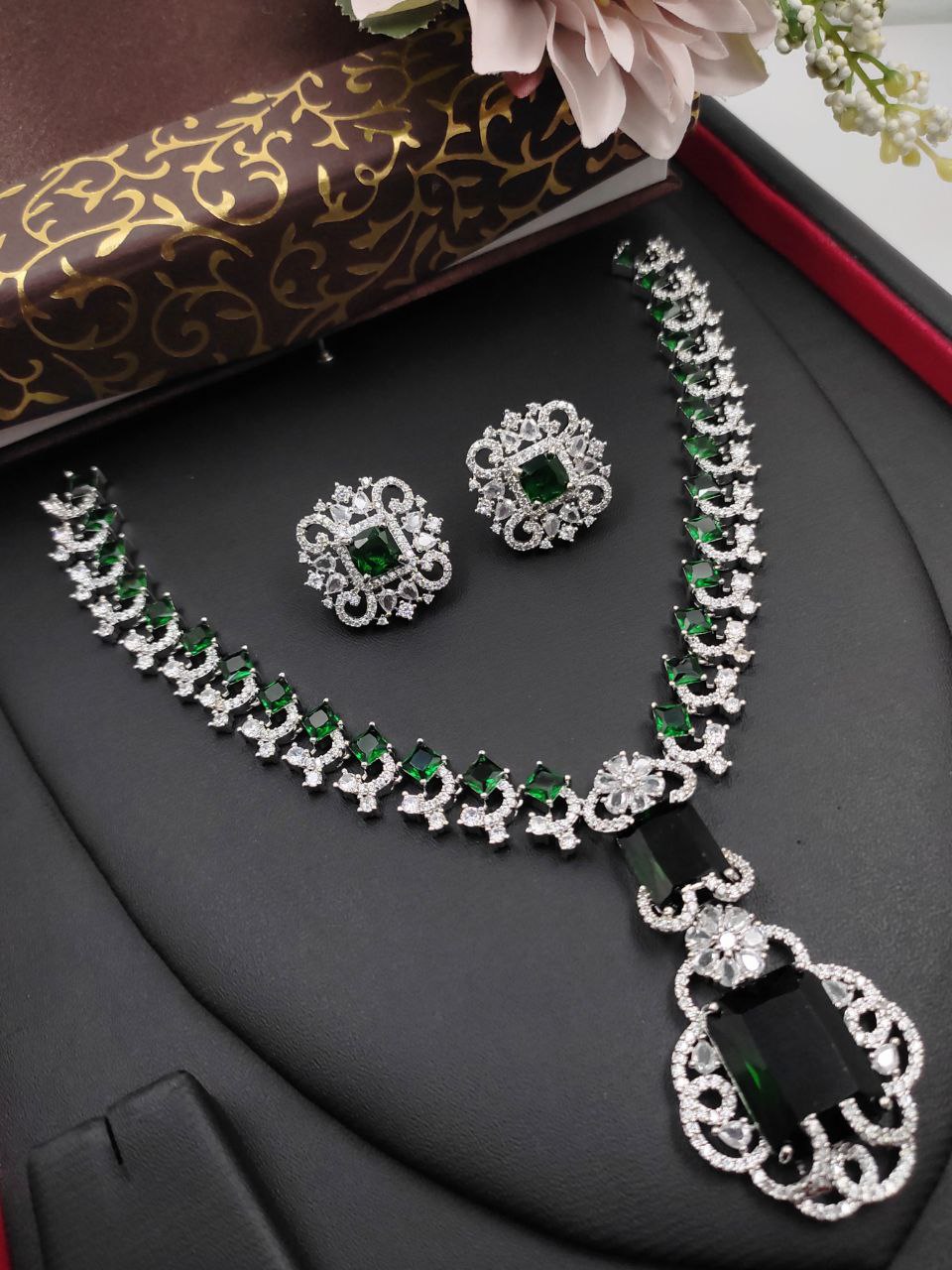 Neeta Ambani Inspired Veshakart Premium Handcrafted AD Necklace Set