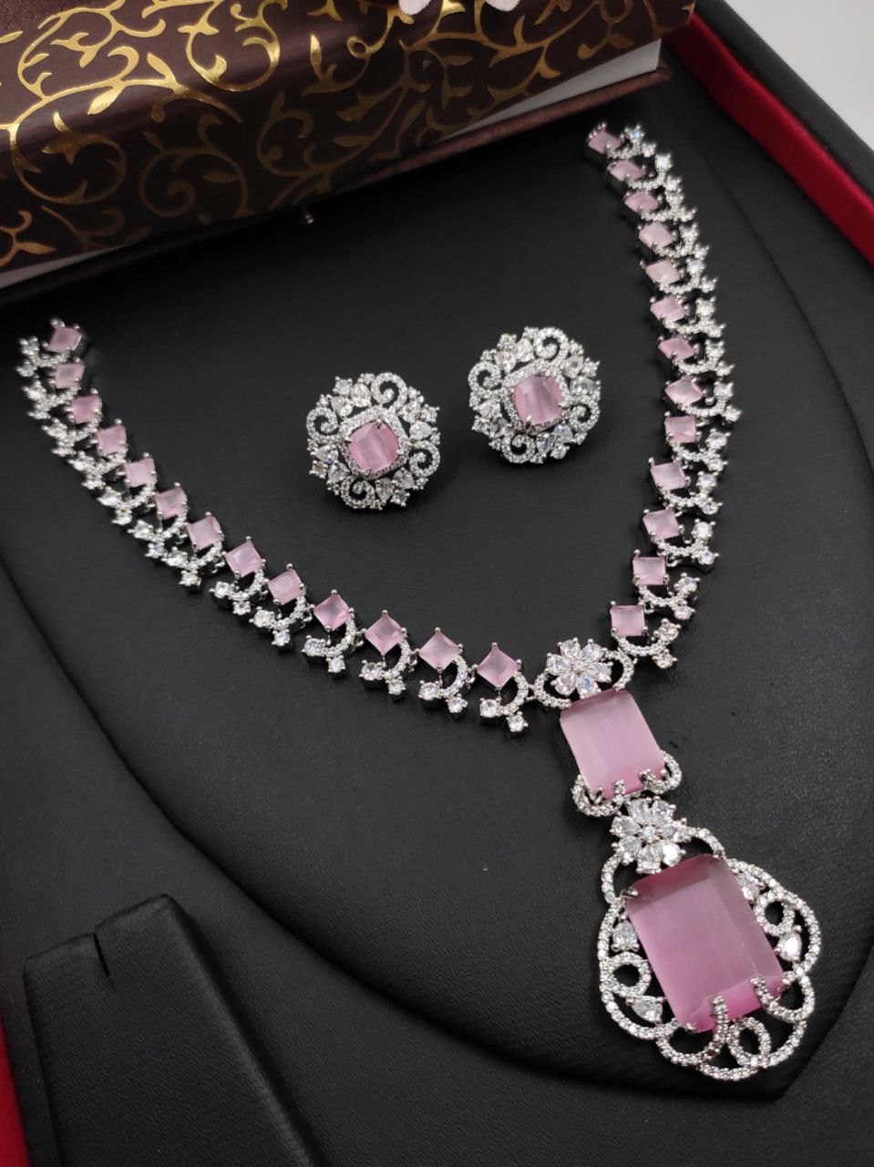 Neeta Ambani Inspired Veshakart Premium Handcrafted AD Necklace Set