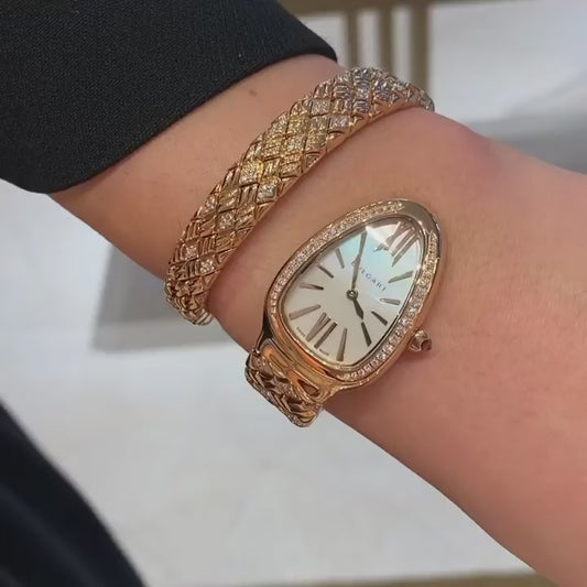 Luxurious Designer Women Watch - 𝐌𝐄𝐆𝐀 𝐒𝐀𝐋𝐄 ( 𝐋𝐈𝐌𝐈𝐓𝐄𝐃 𝐎𝐅𝐅𝐄𝐑)