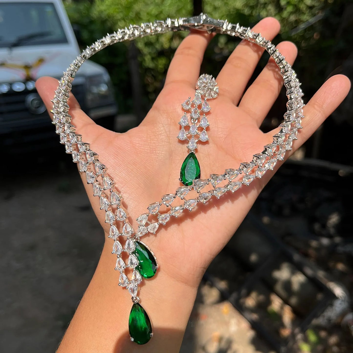 Veshakart Premium Handcrafted American Diamond Necklace Set